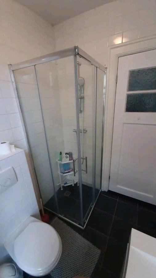Nicole, Not For Parties, Not A Hotel, Room With Shared Bathroom, No Kitchen Amsterdam Exteriör bild