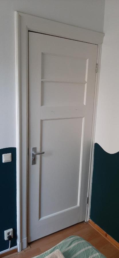 Nicole, Not For Parties, Not A Hotel, Room With Shared Bathroom, No Kitchen Amsterdam Exteriör bild