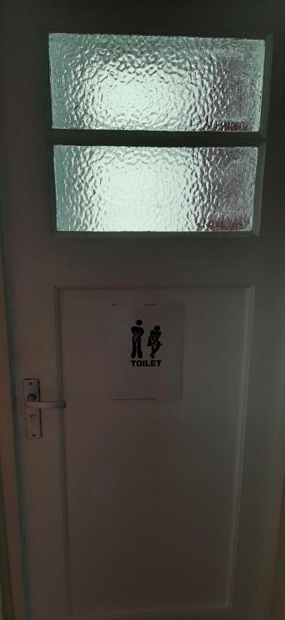 Nicole, Not For Parties, Not A Hotel, Room With Shared Bathroom, No Kitchen Amsterdam Exteriör bild